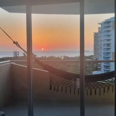 Apartamento Amplio Con Vista Al Mar En Sector Bello Horizonte